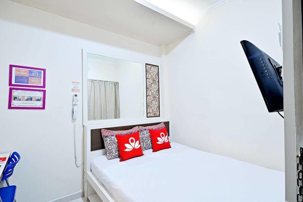 Zen Rooms Cideng Barat Jakarta Bagian luar foto