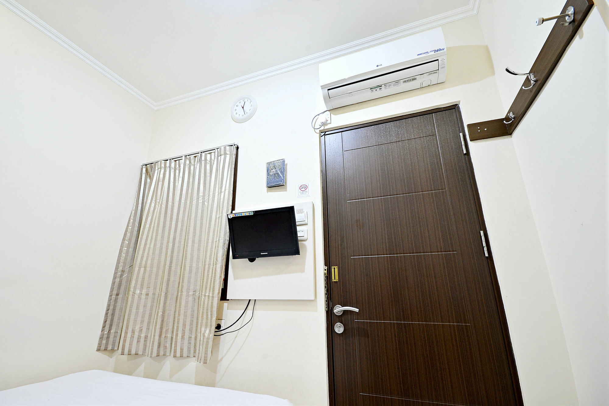 Zen Rooms Cideng Barat Jakarta Bagian luar foto